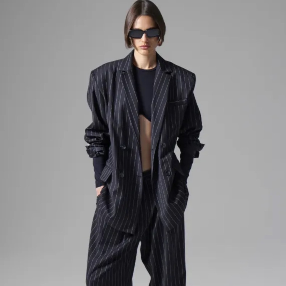 The Frankie Shop Sybil Blazer - Black Pinstripe